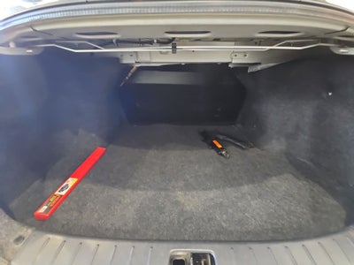 2023 Nissan V-Drive 4p L4/1.6 Man Audio