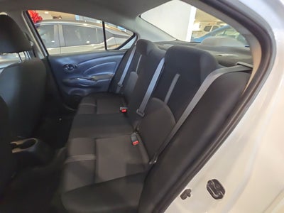 2023 Nissan V-Drive 4p L4/1.6 Man Audio