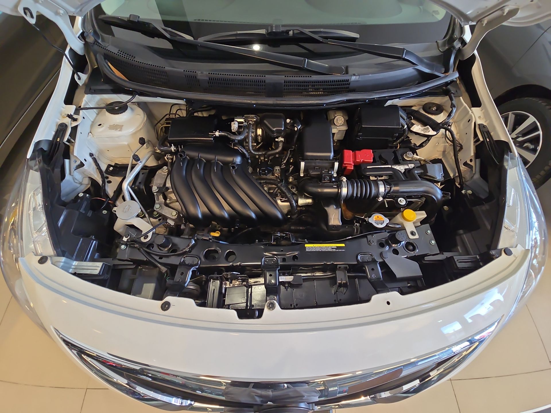 2023 Nissan V-Drive 4p L4/1.6 Man Audio