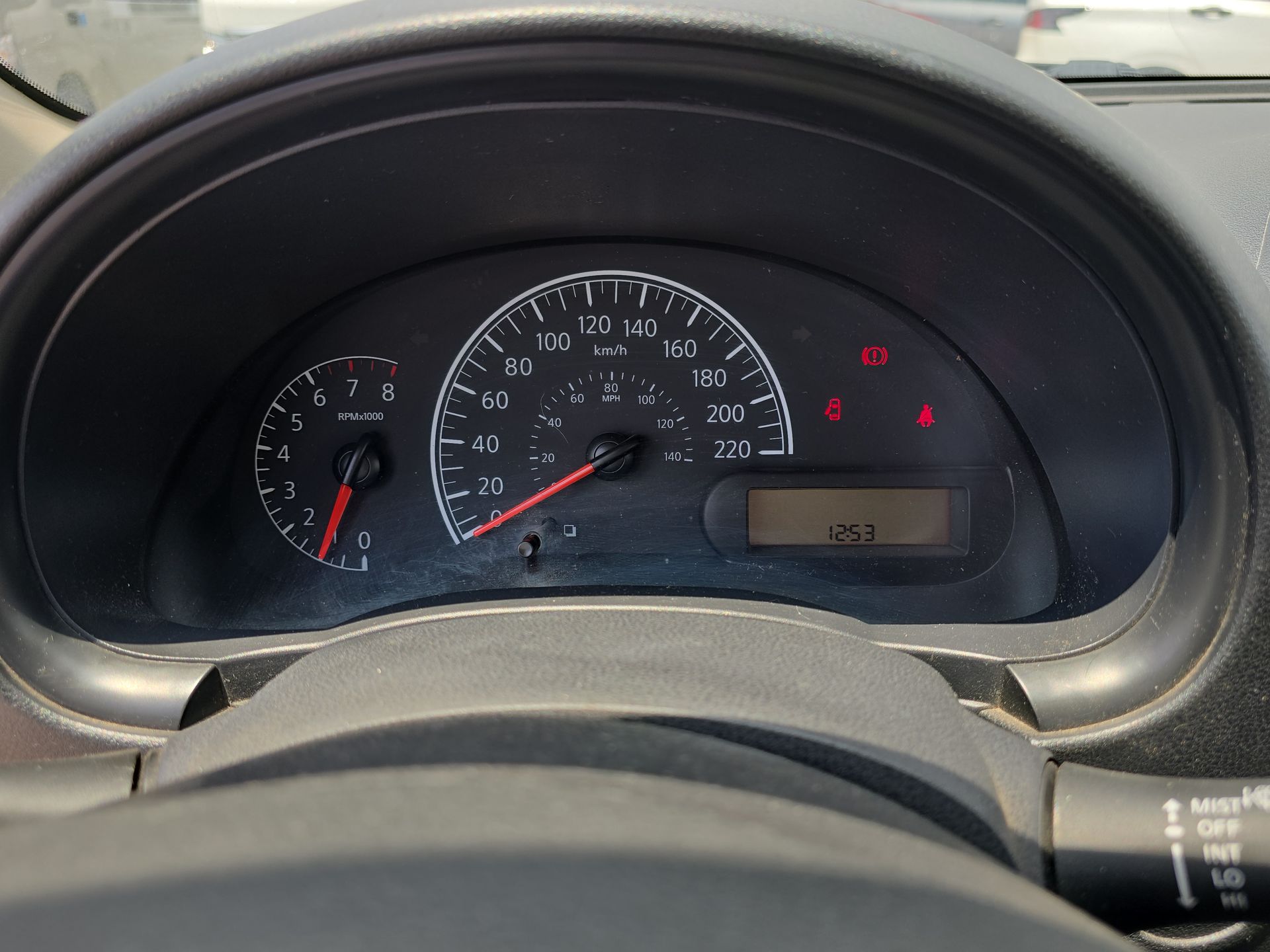 2023 Nissan V-Drive 4p L4/1.6 Man Audio