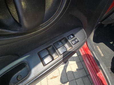 2023 Nissan V-Drive 4p L4/1.6 Man Audio