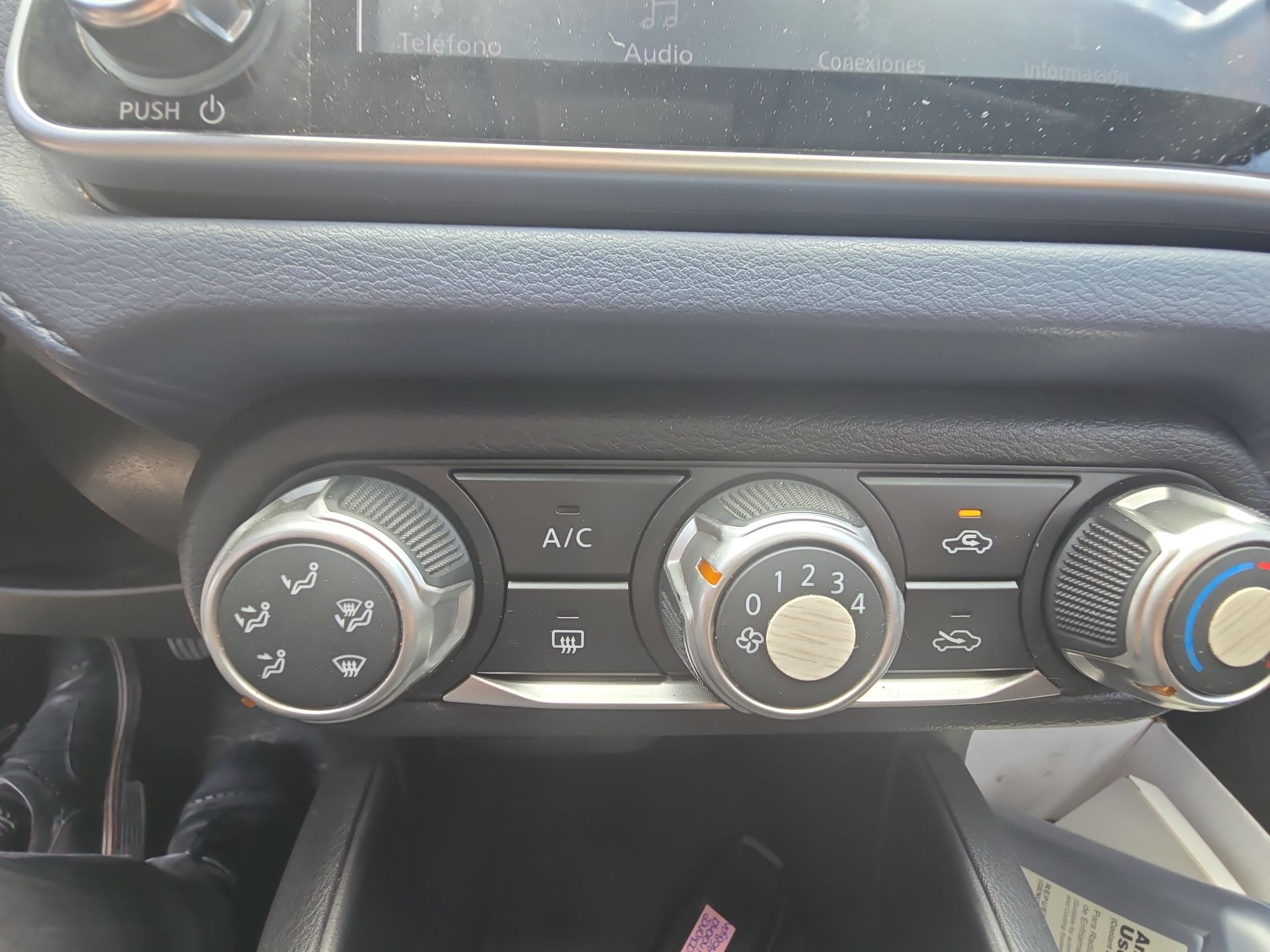 2024 Nissan Versa 4p Advance L4/1.6 Man