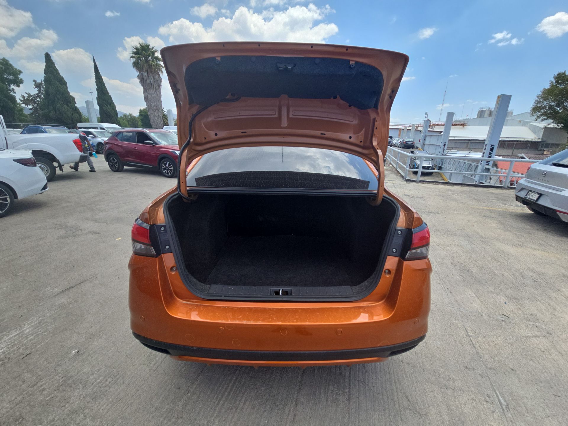 2024 Nissan Versa 4p Advance L4/1.6 Man