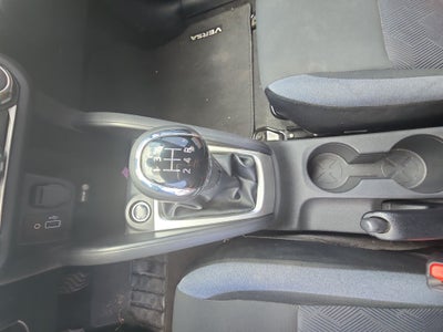 2024 Nissan Versa 4p Advance L4/1.6 Man