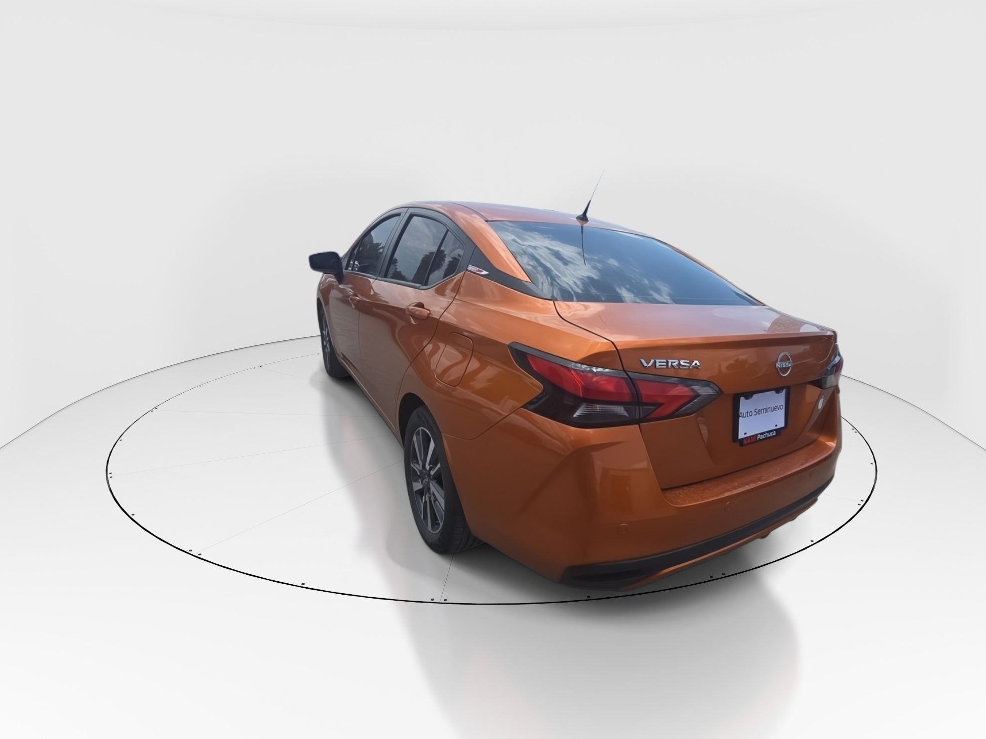 2024 Nissan Versa 4p Advance L4/1.6 Man