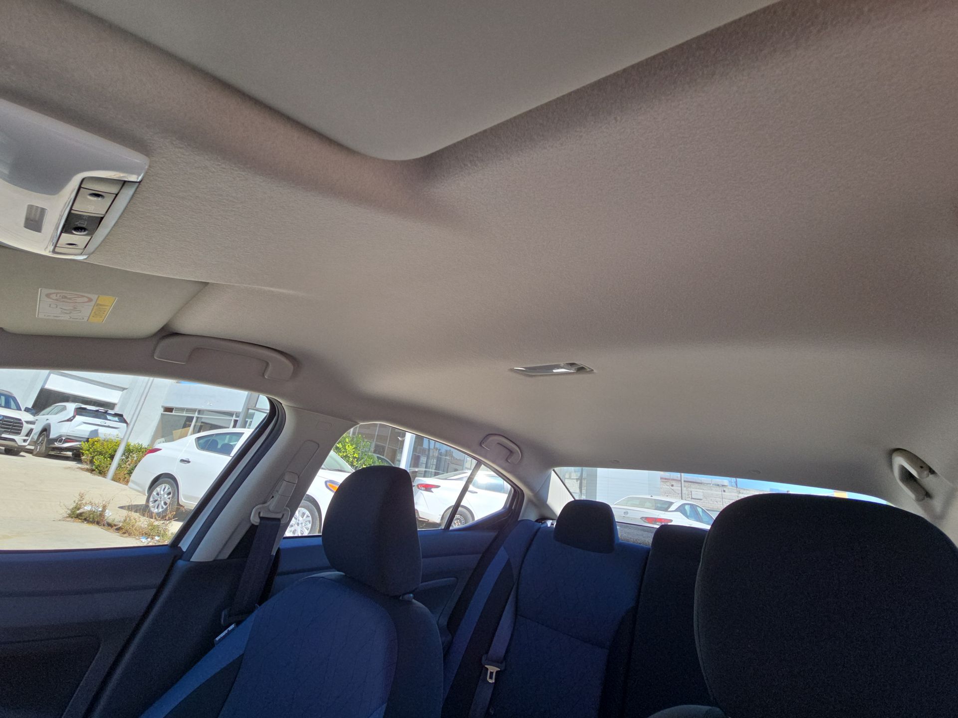 2025 Nissan Versa 4p Advance L4/1.6 Man