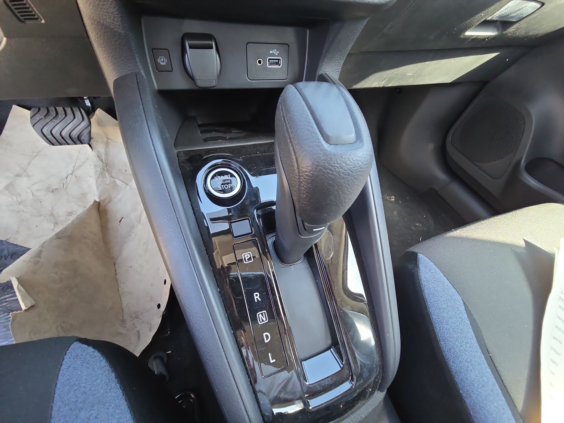 2025 Nissan Versa 4p Advance L4/1.6 Aut