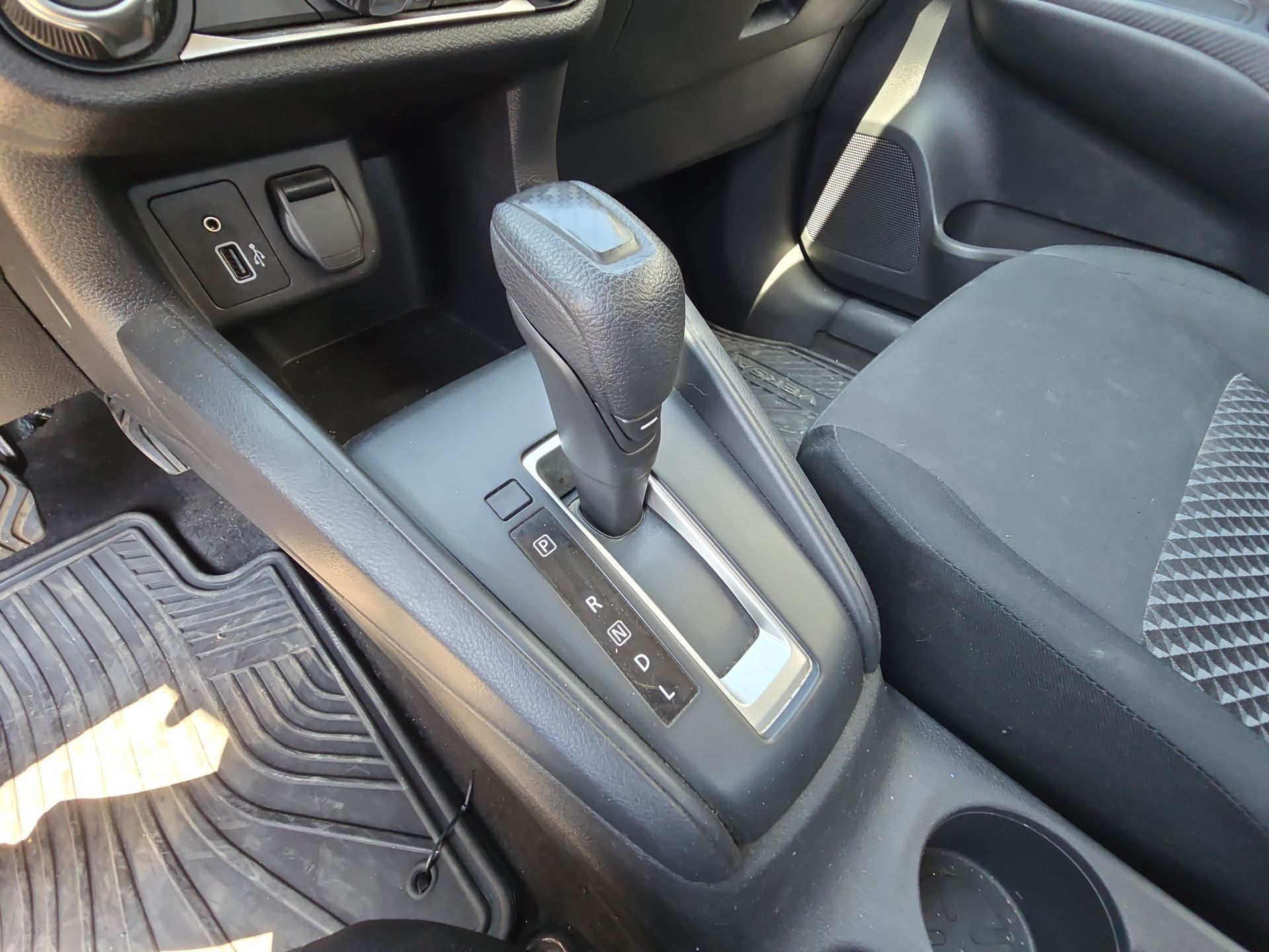 2024 Nissan Versa 4p Sense L4/1.6 Aut