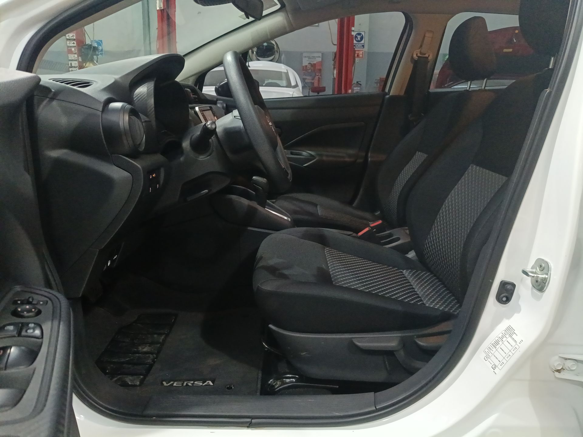 2024 Nissan Versa 4p Sense L4/1.6 Aut