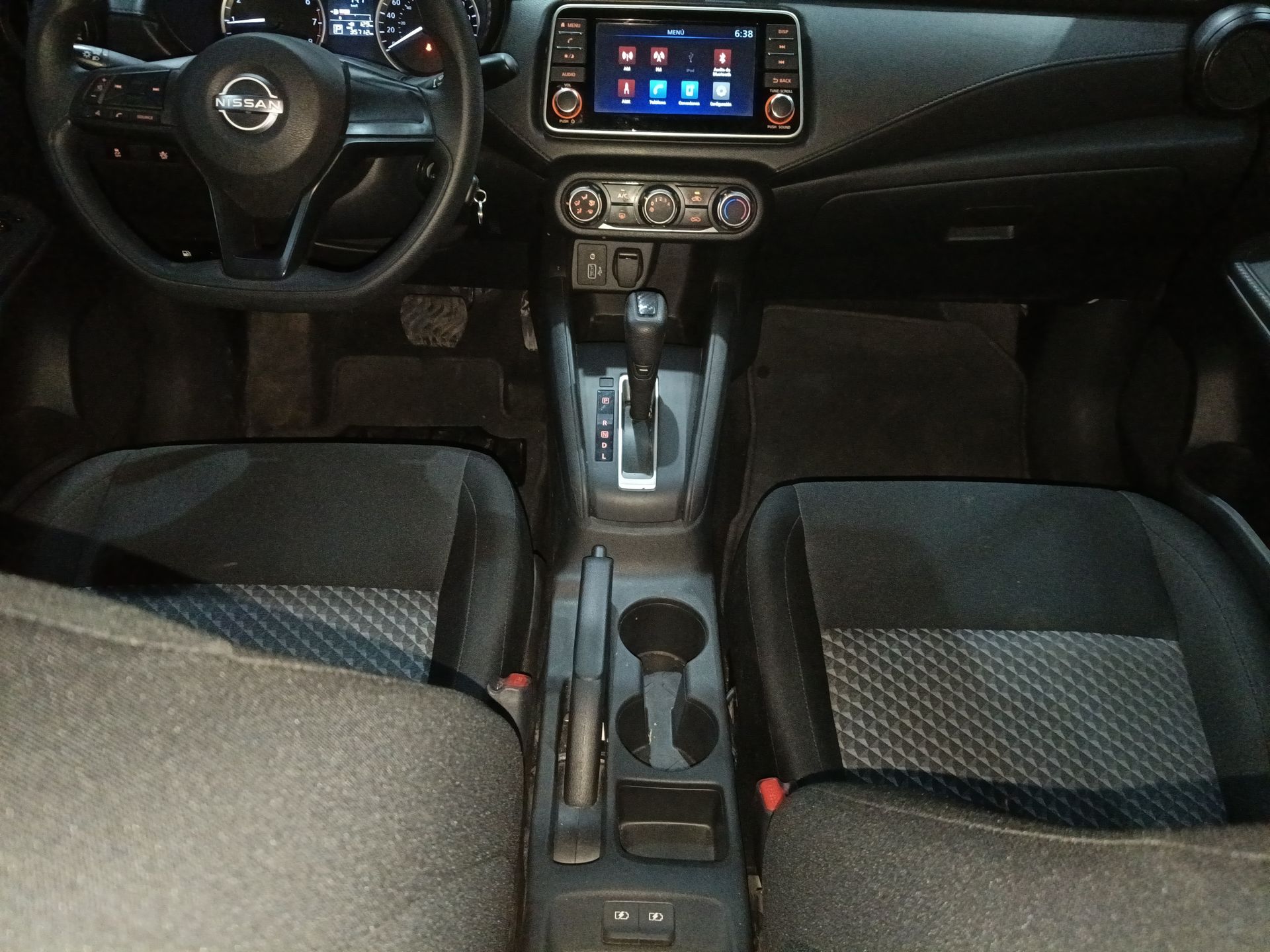 2024 Nissan Versa 4p Sense L4/1.6 Aut