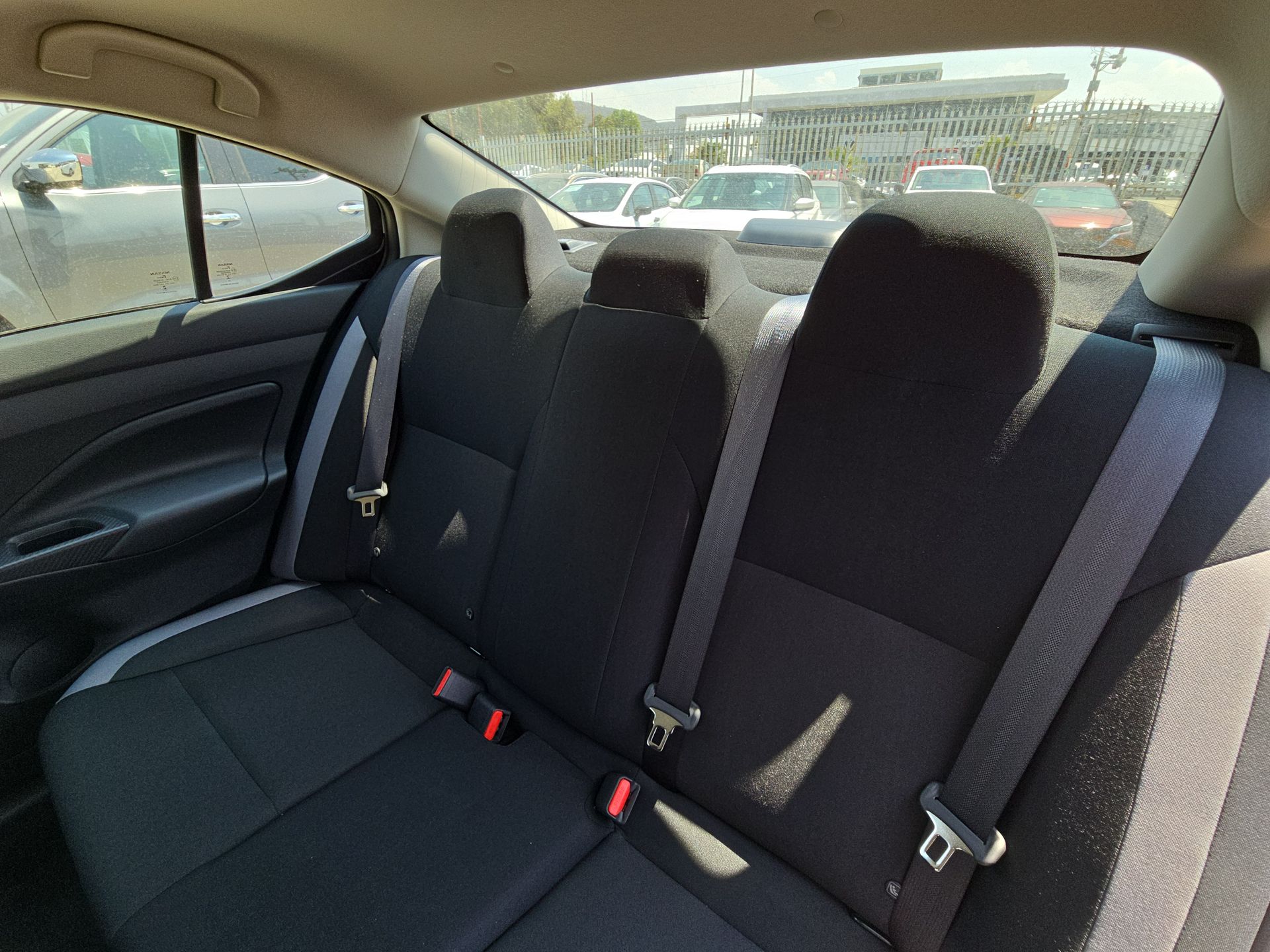 2025 Nissan Versa 4p Sense L4/1.6 Man