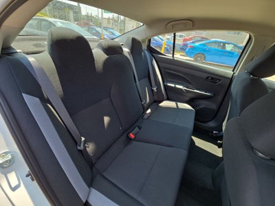 2025 Nissan Versa 4p Sense L4/1.6 Man