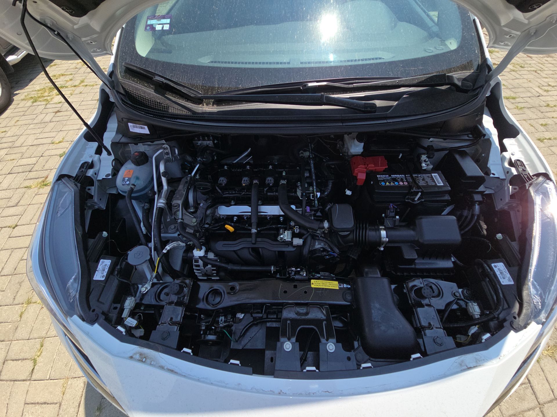 2025 Nissan Versa 4p Sense L4/1.6 Man