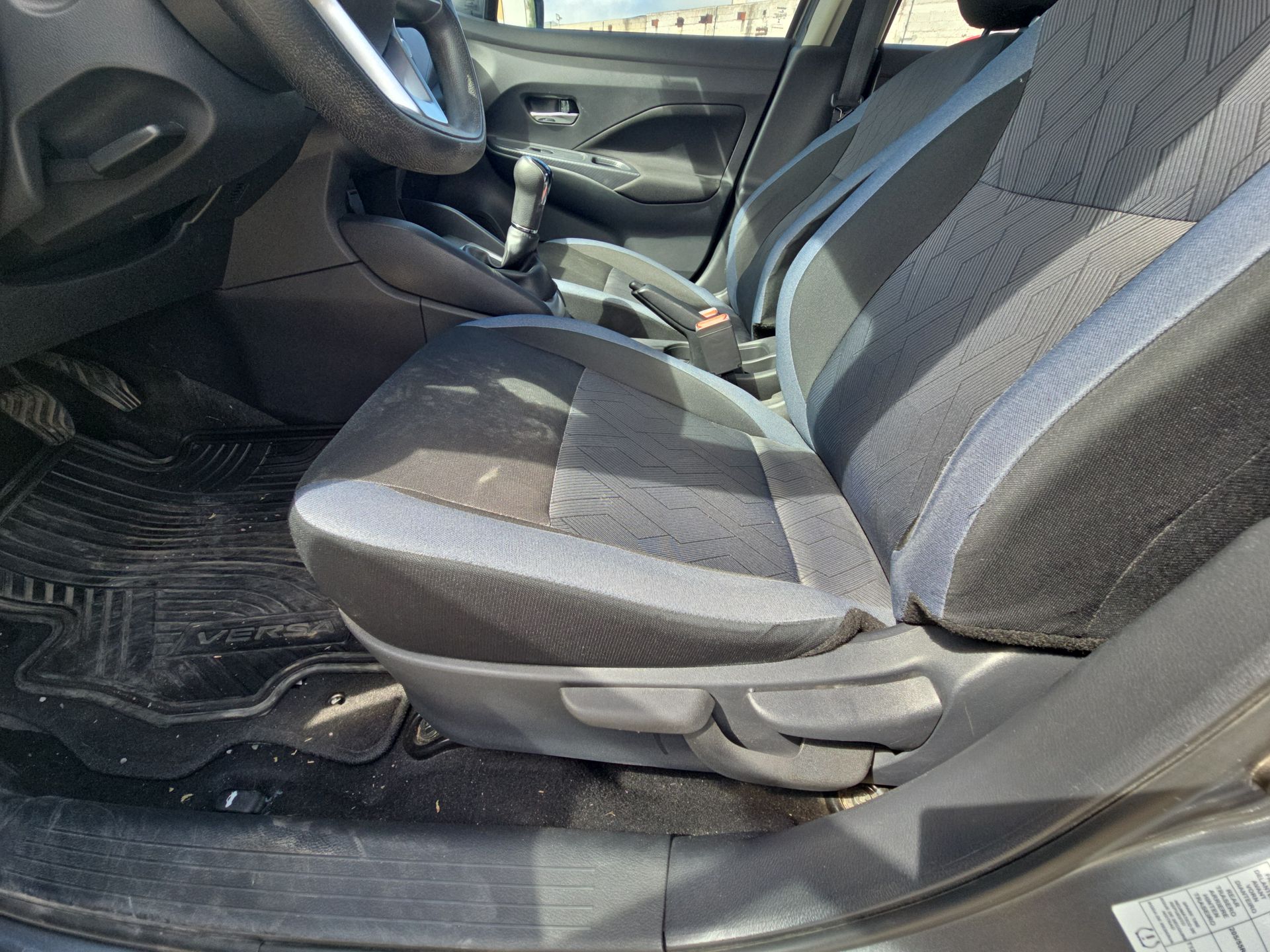 2024 Nissan Versa 4p Advance L4/1.6 Man