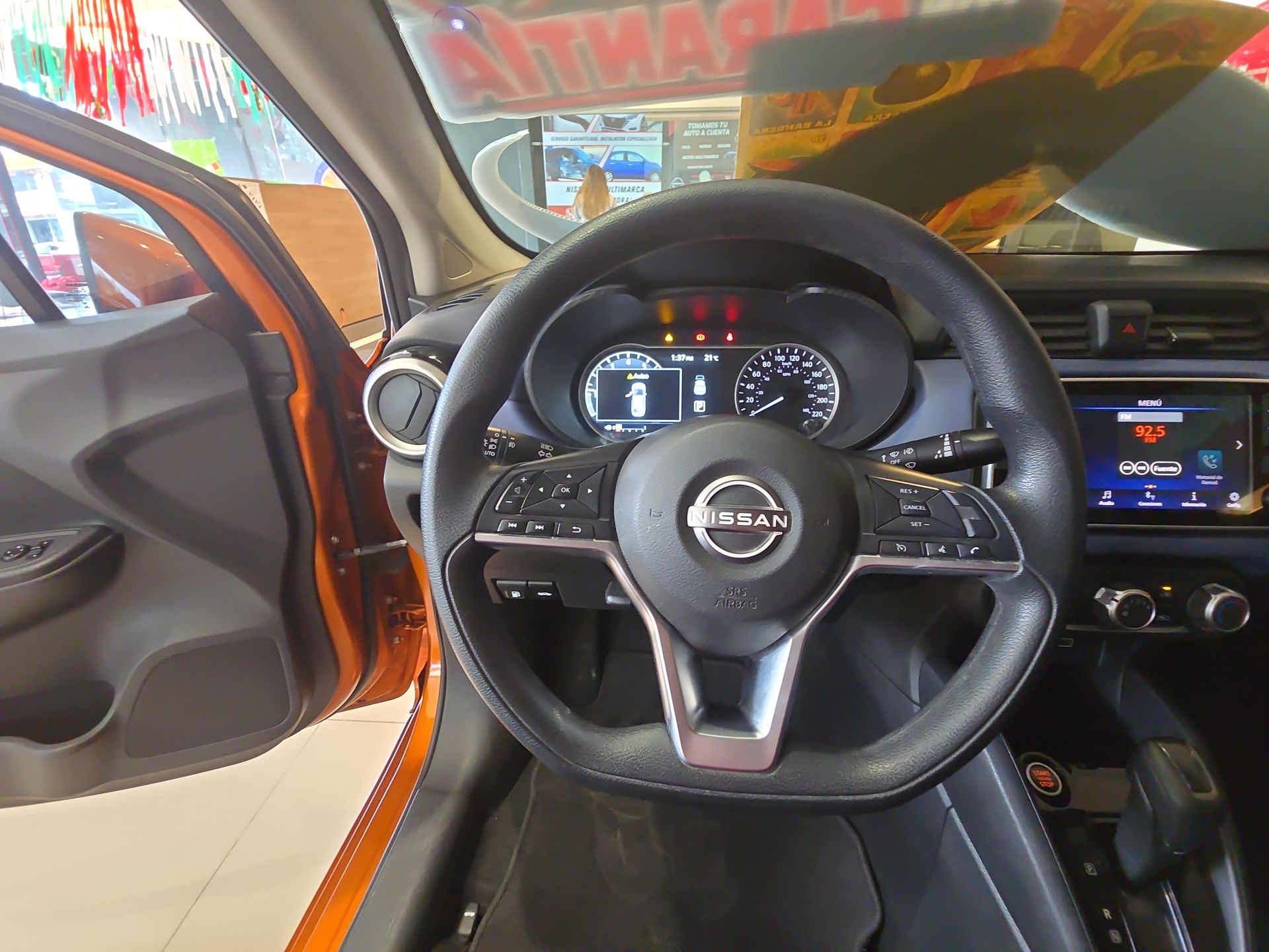2023 Nissan Versa 4p Advance L4/1.6 Aut