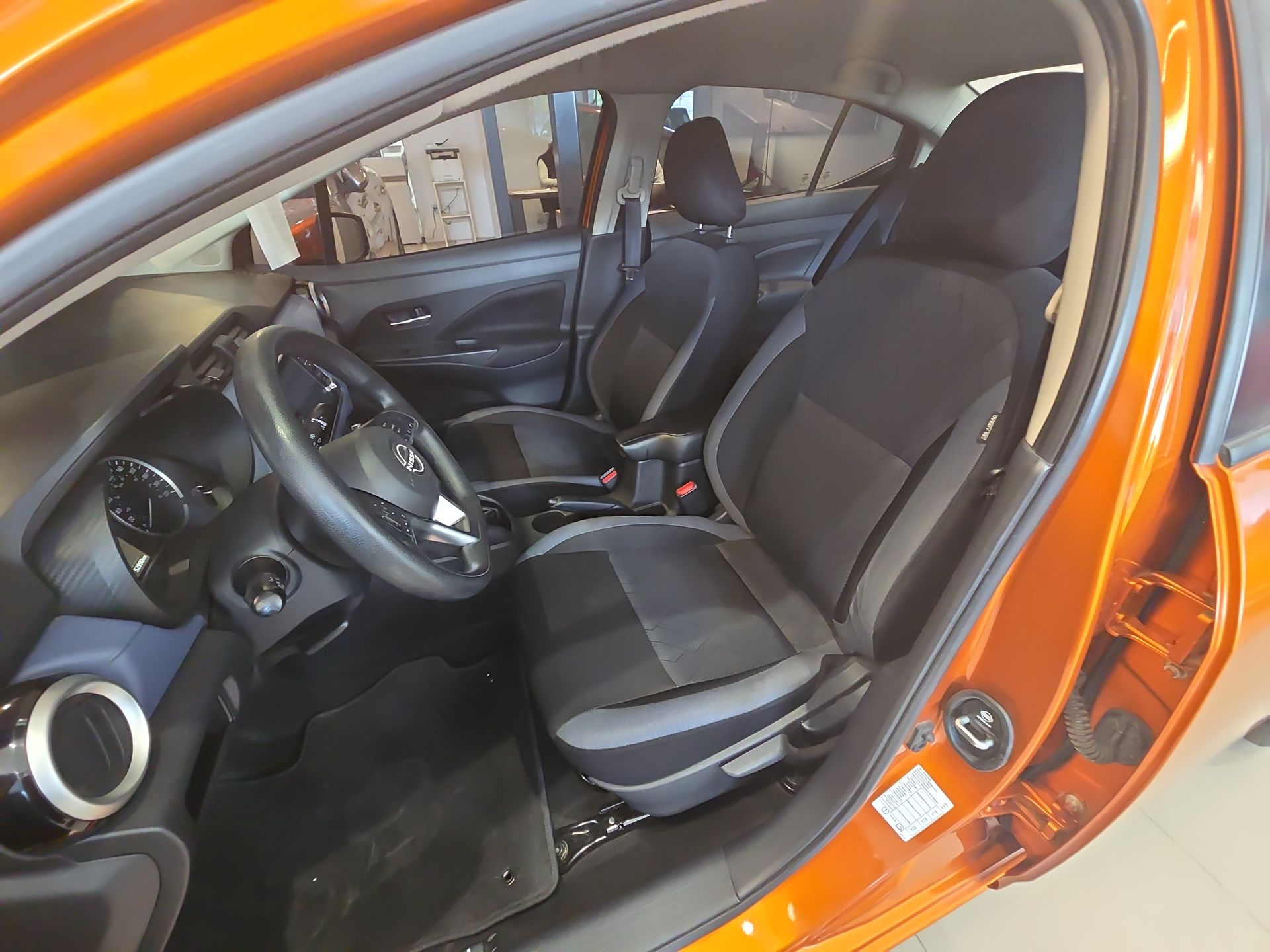 2023 Nissan Versa 4p Advance L4/1.6 Aut