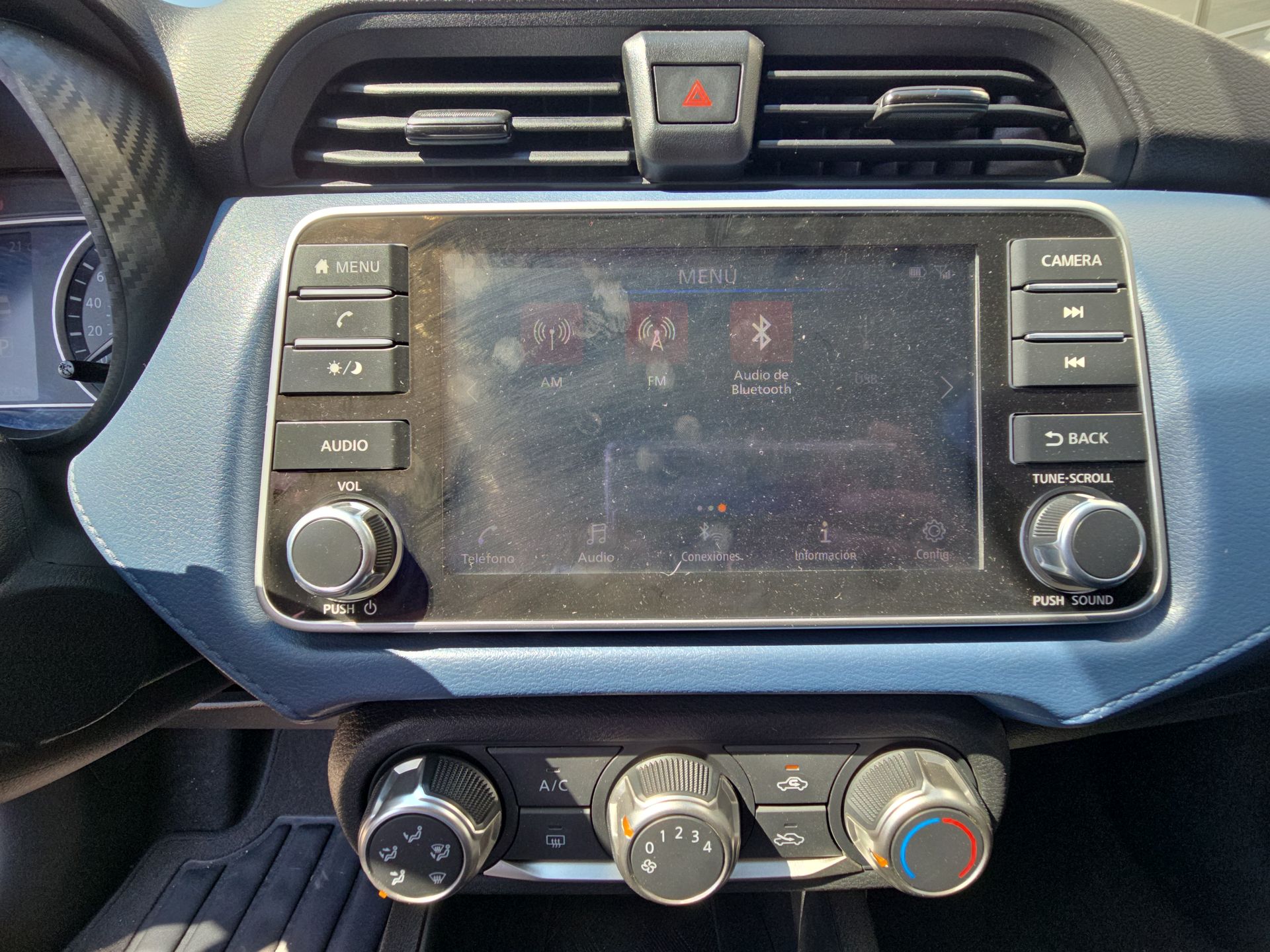 2024 Nissan Versa 4p Advance L4/1.6 Aut