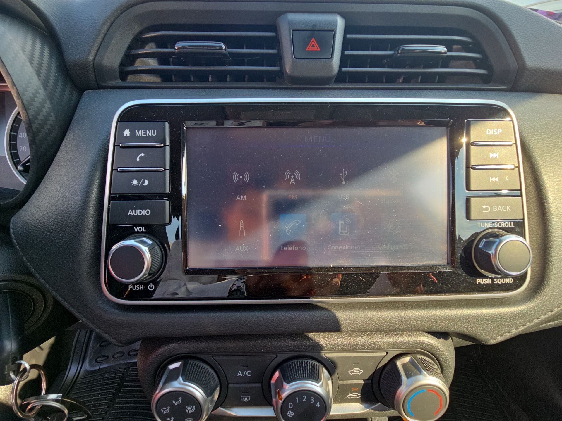 2024 Nissan Versa 4p Sense L4/1.6 Man