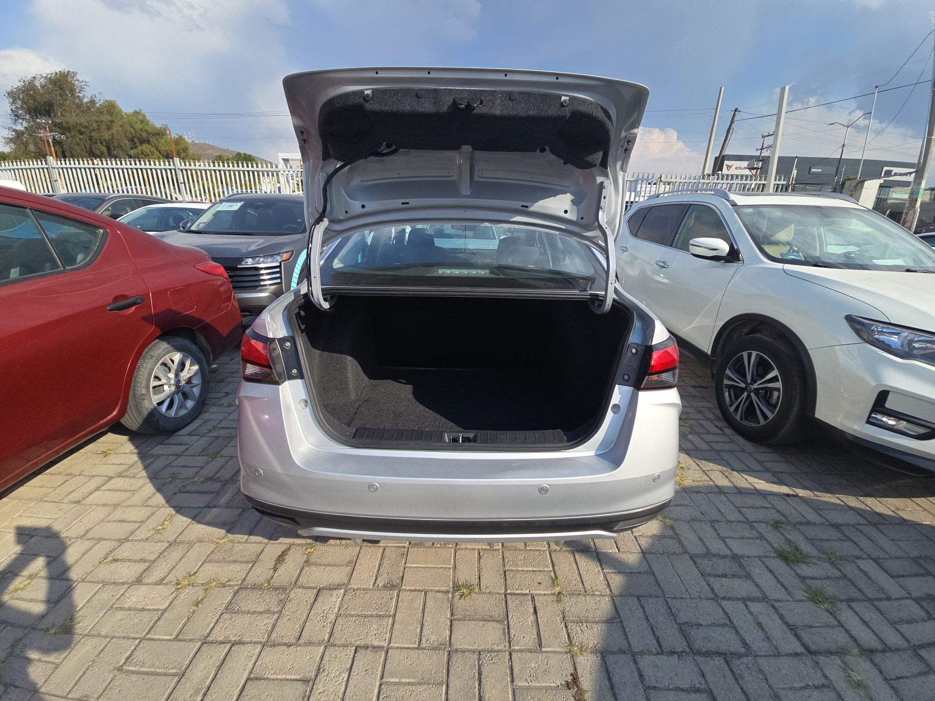 2024 Nissan Versa 4p Sense L4/1.6 Man