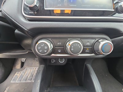 2024 Nissan Versa 4p Sense L4/1.6 Man