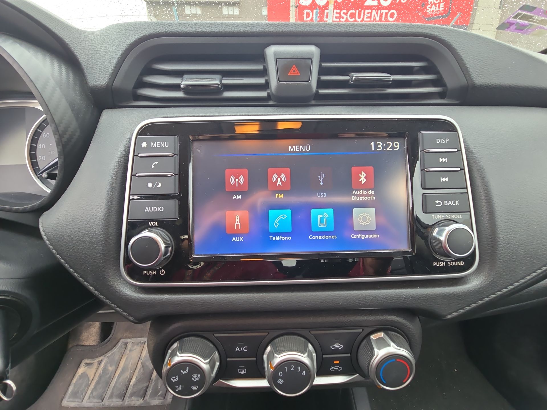 2024 Nissan Versa 4p Sense L4/1.6 Man