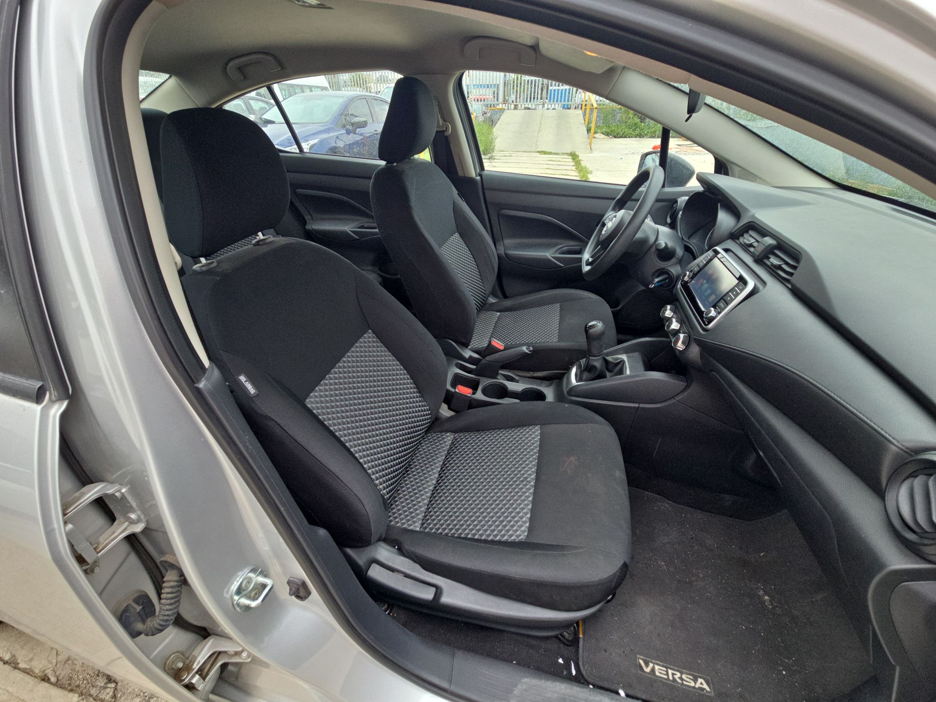 2024 Nissan Versa 4p Sense L4/1.6 Man