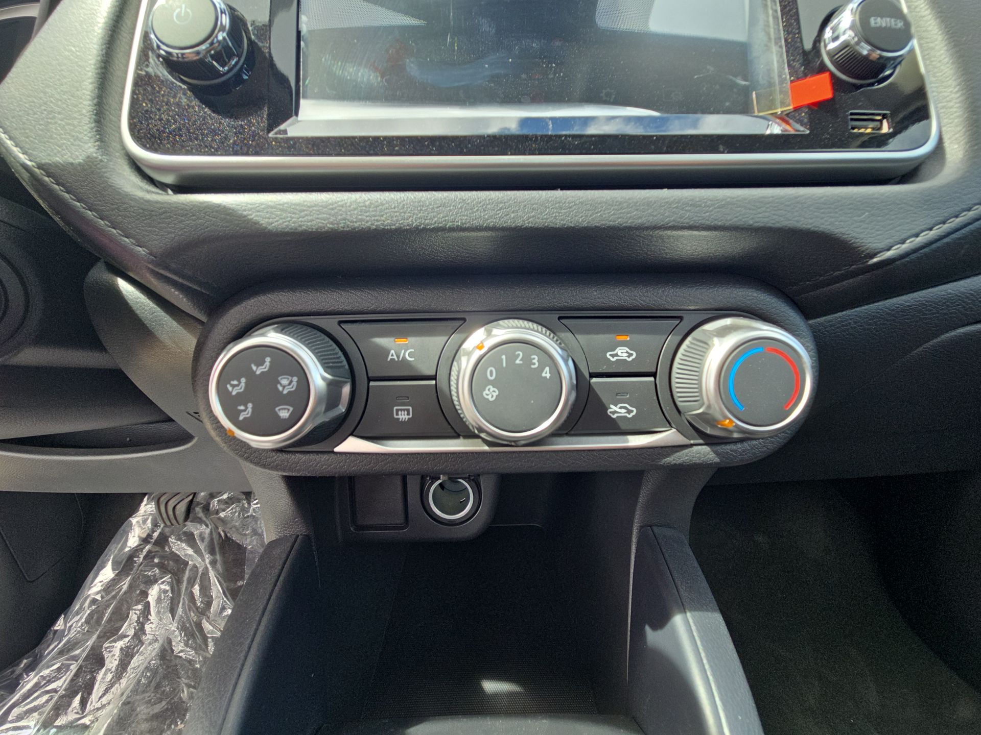 2026 Nissan Versa V-DRIVE 4 PUERTAS T/M A/C AUDIO 1.6 LTS