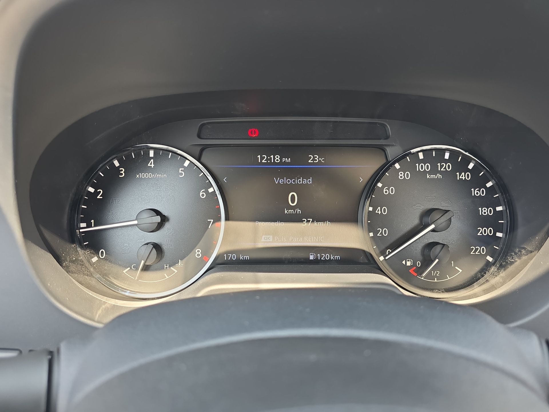 2026 Nissan Pick Up NP300 2p L4/2.5 Man A/A