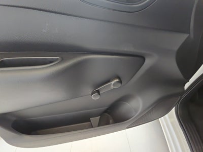 2026 Nissan Pick Up NP300 2p L4/2.5 Man A/A