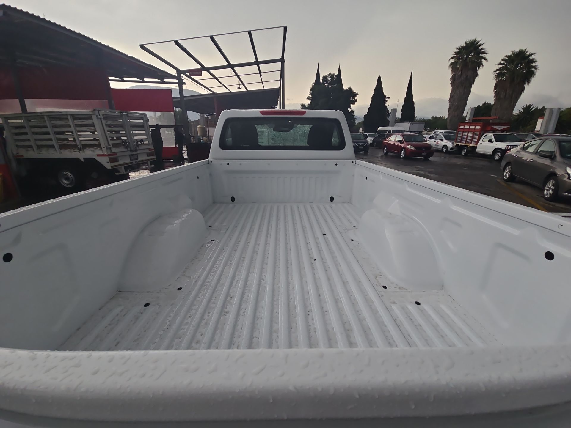 2026 Nissan Pick Up NP300 2p L4/2.5 Man A/A