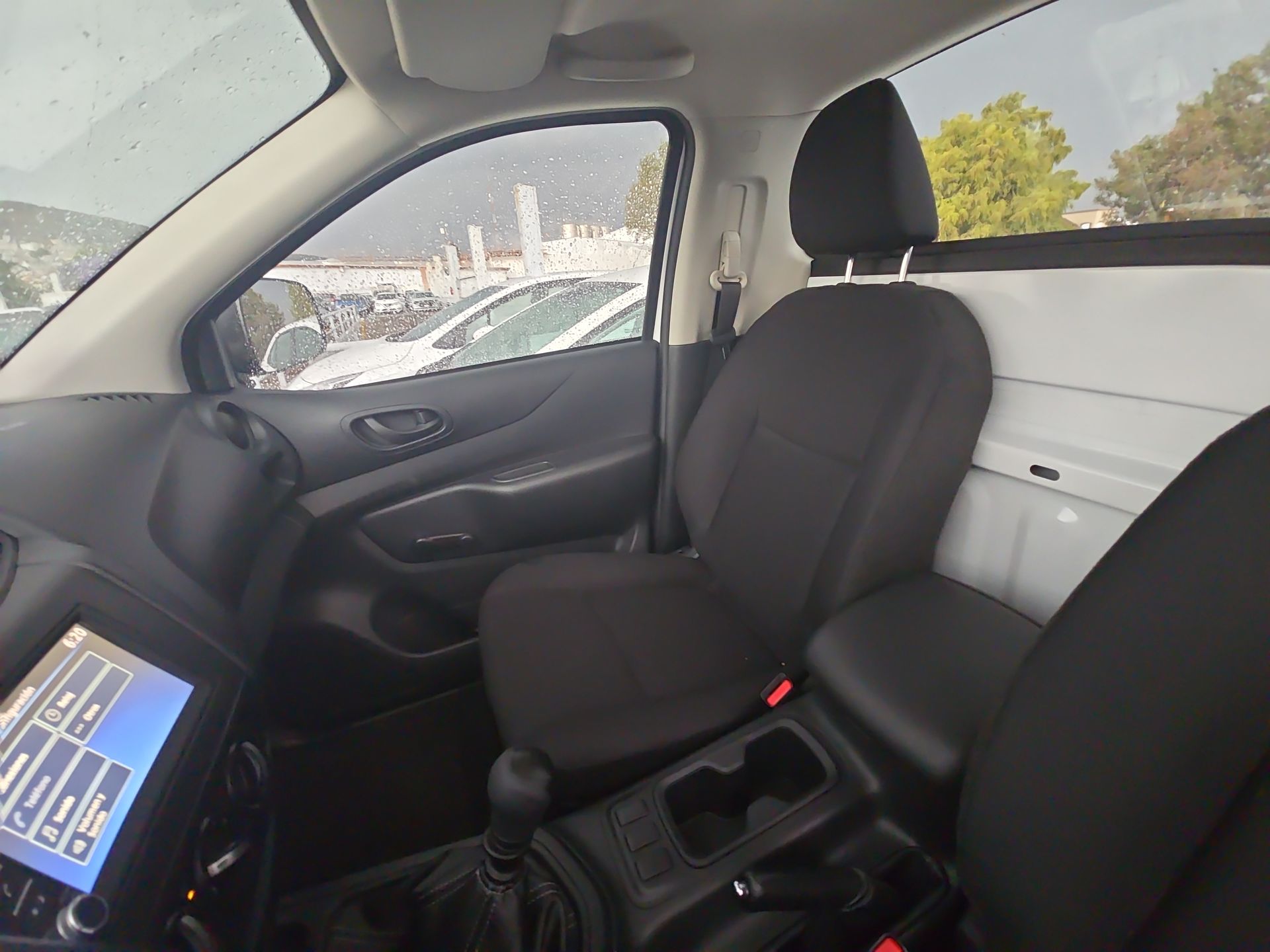 2026 Nissan Pick Up NP300 2p L4/2.5 Man A/A