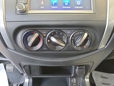 2026 Nissan Frontier 4p LE L4/2.5 Man