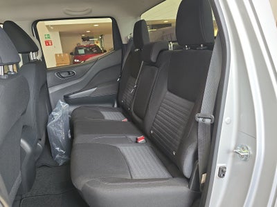 2026 Nissan Frontier 4p LE L4/2.5 Man