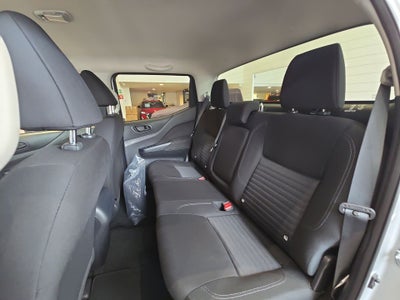 2026 Nissan Frontier 4p LE L4/2.5 Man
