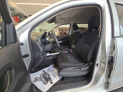 2026 Nissan Frontier 4p LE L4/2.5 Man