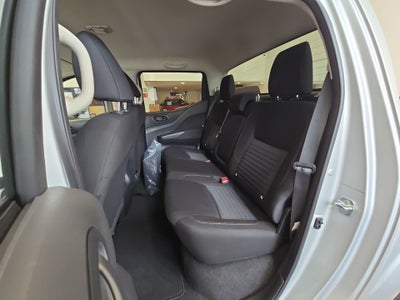 2026 Nissan Frontier 4p LE L4/2.5 Man