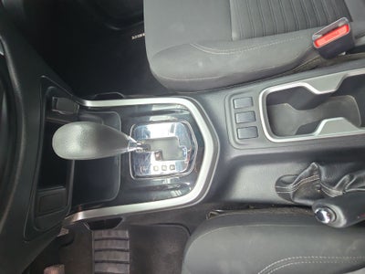 2022 Nissan Frontier 4p LE L4/2.5 Aut