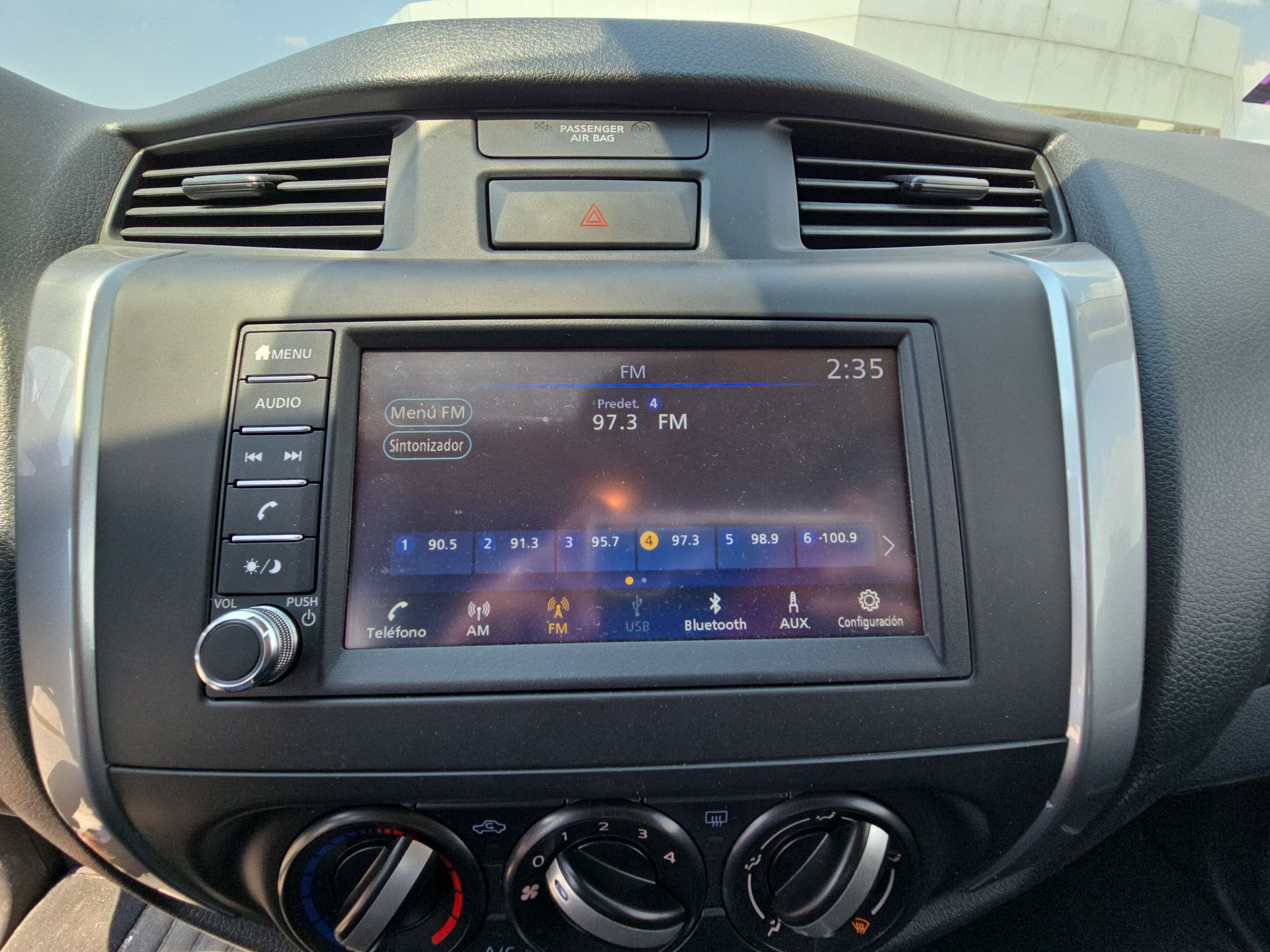 2025 Nissan Frontier 4p LE L4/2.5 Man