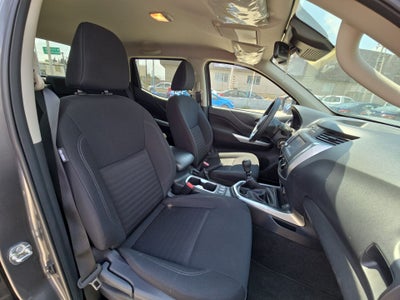 2025 Nissan Frontier 4p LE L4/2.5 Man