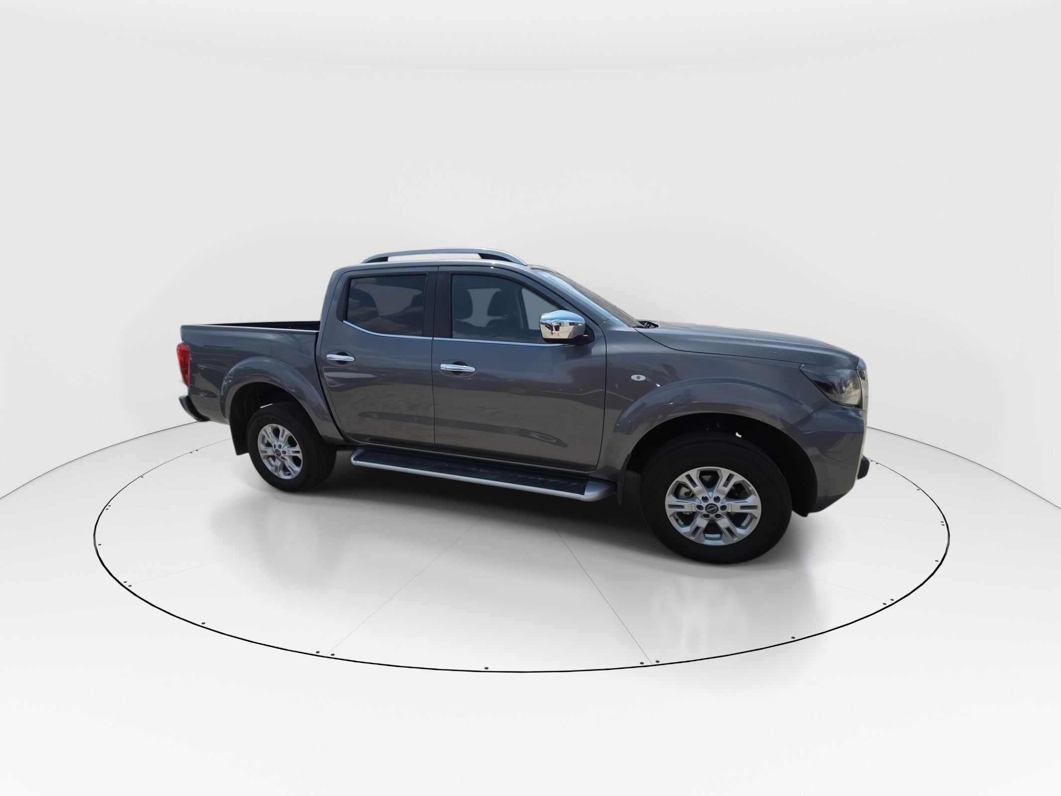 2025 Nissan Frontier 4p LE L4/2.5 Man