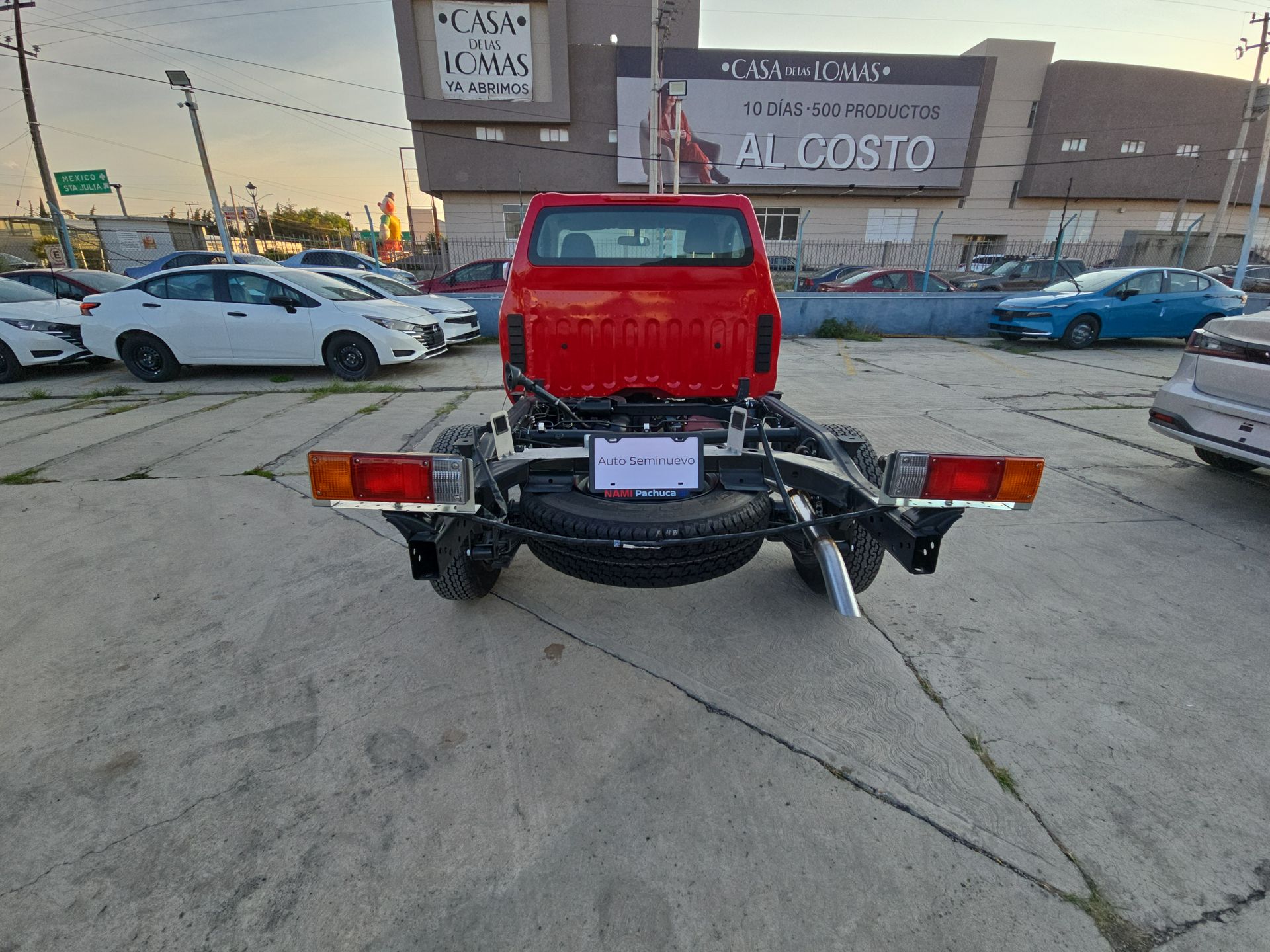 2026 Nissan Chasis Cabina NP300 2p L4/2.5 Man A/A VDC