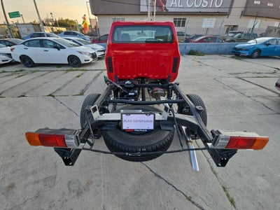 2026 Nissan Chasis Cabina NP300 2p L4/2.5 Man A/A VDC