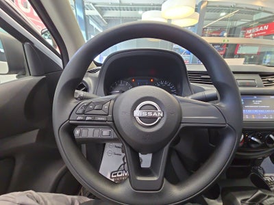 2026 Nissan Chasis Cabina NP300 2p L4/2.5 Man A/A VDC