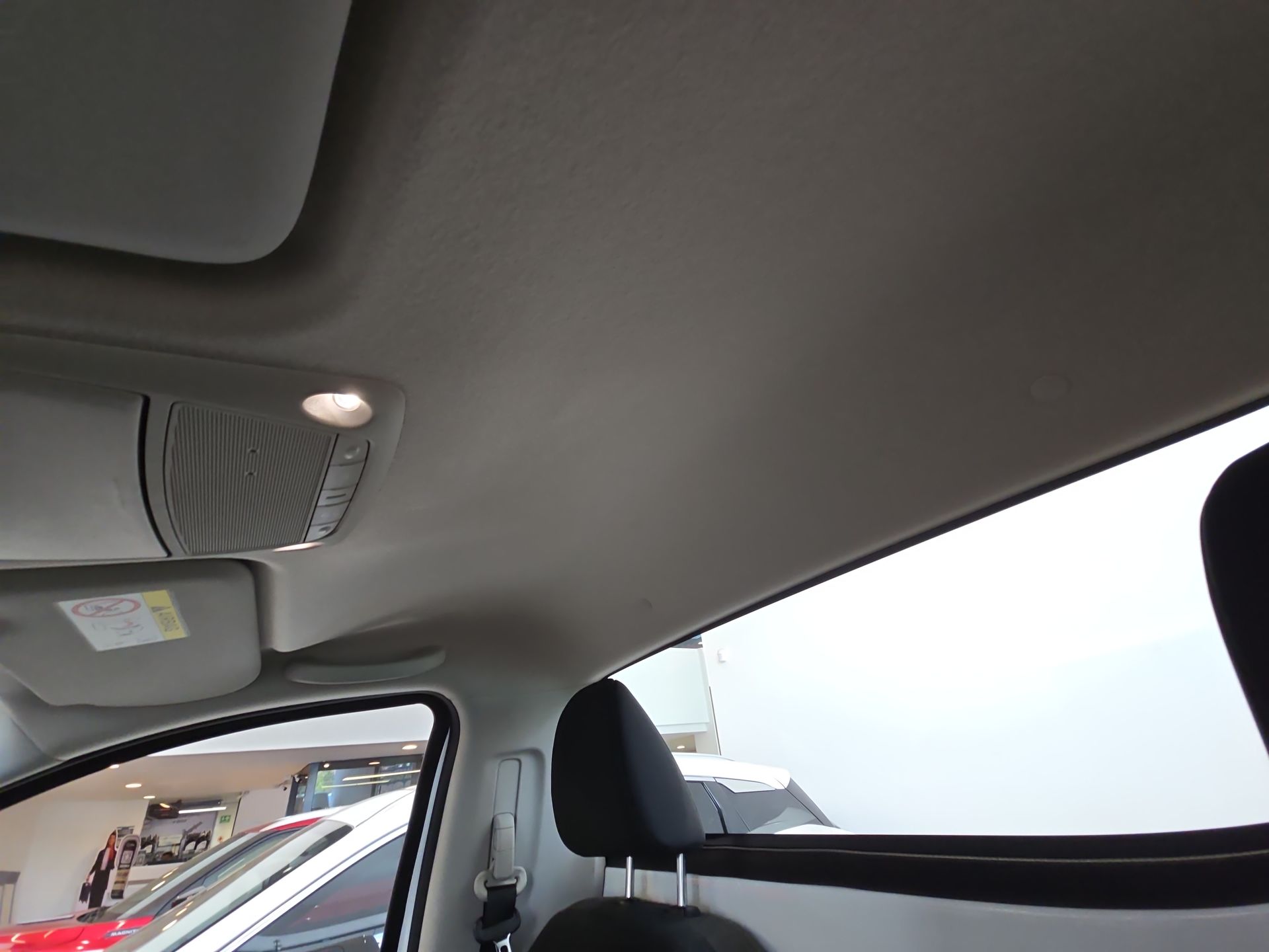 2026 Nissan Chasis Cabina NP300 2p L4/2.5 Man A/A VDC