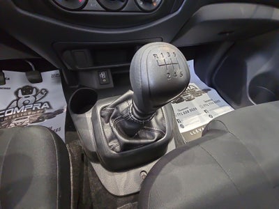 2026 Nissan Chasis Cabina NP300 2p L4/2.5 Man A/A VDC