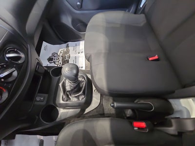 2026 Nissan Chasis Cabina NP300 2p L4/2.5 Man A/A VDC