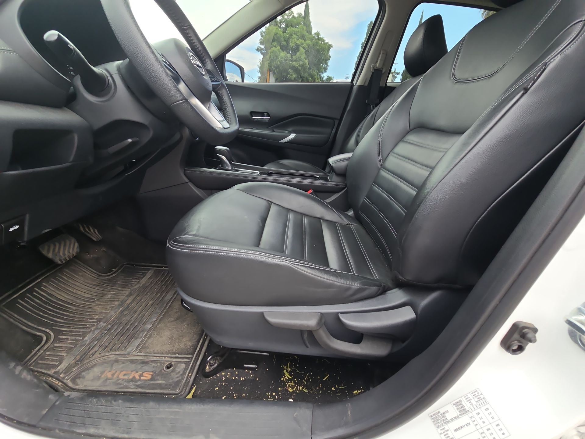 2024 Nissan Kicks 5p Exclusive L4/1.6 Aut