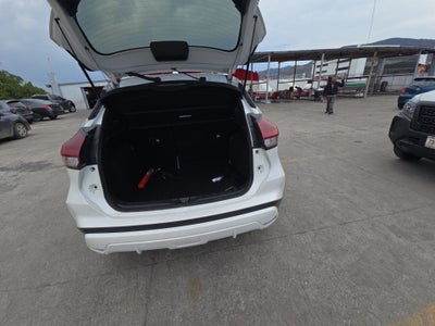 2024 Nissan Kicks 5p Exclusive L4/1.6 Aut