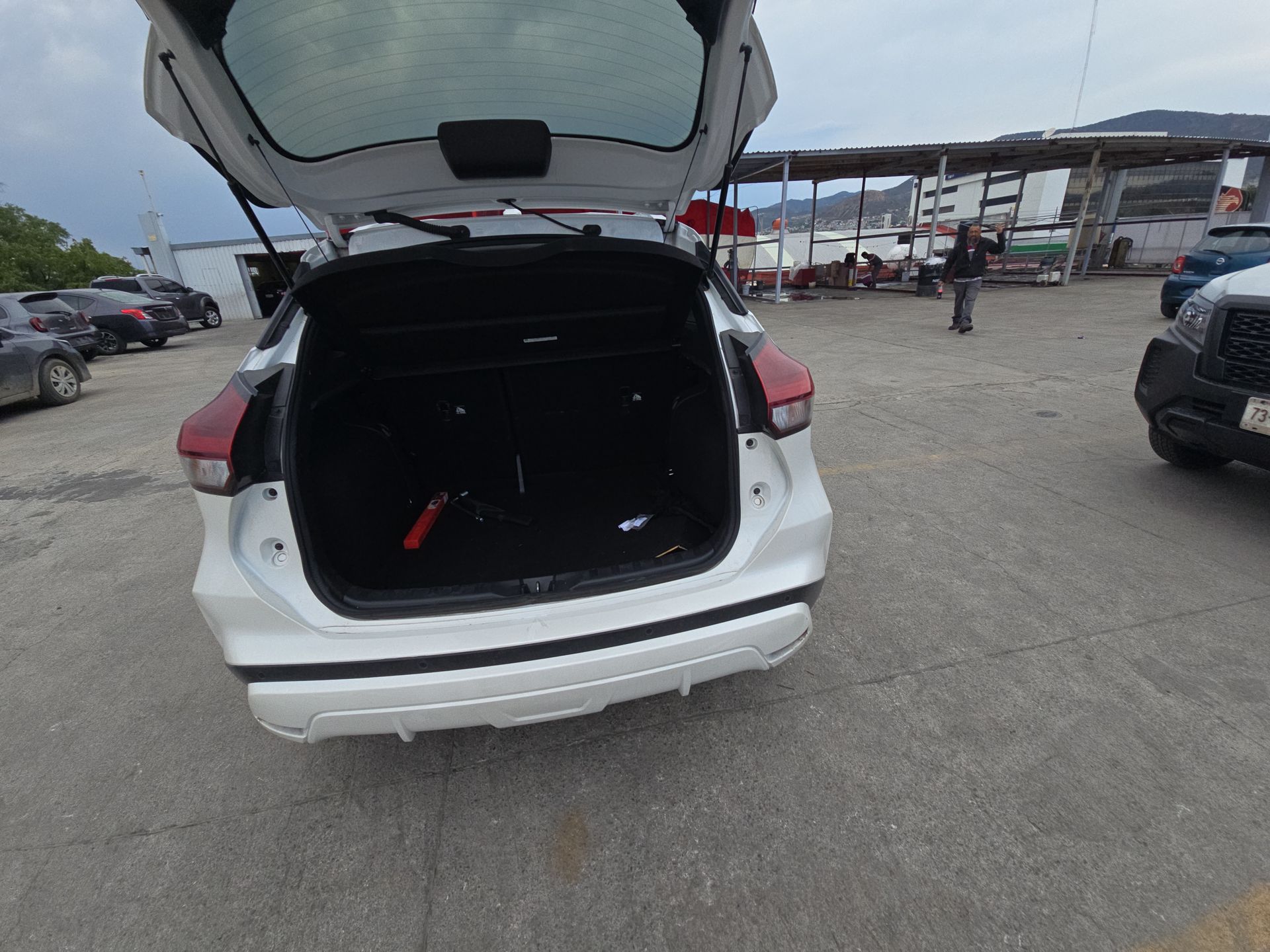 2024 Nissan Kicks 5p Exclusive L4/1.6 Aut