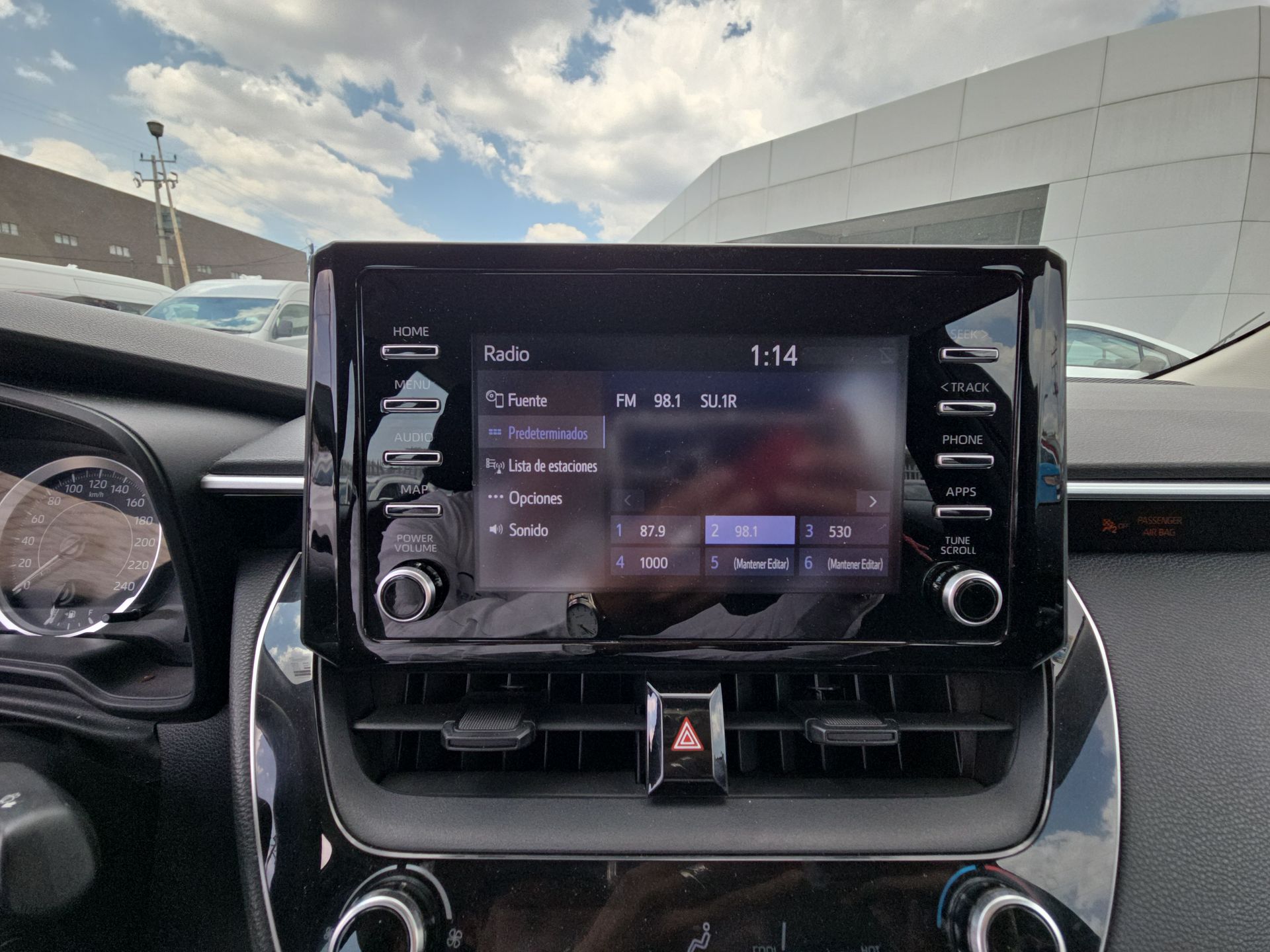 2021 Toyota Corolla 4p Base L4/1.8 Aut